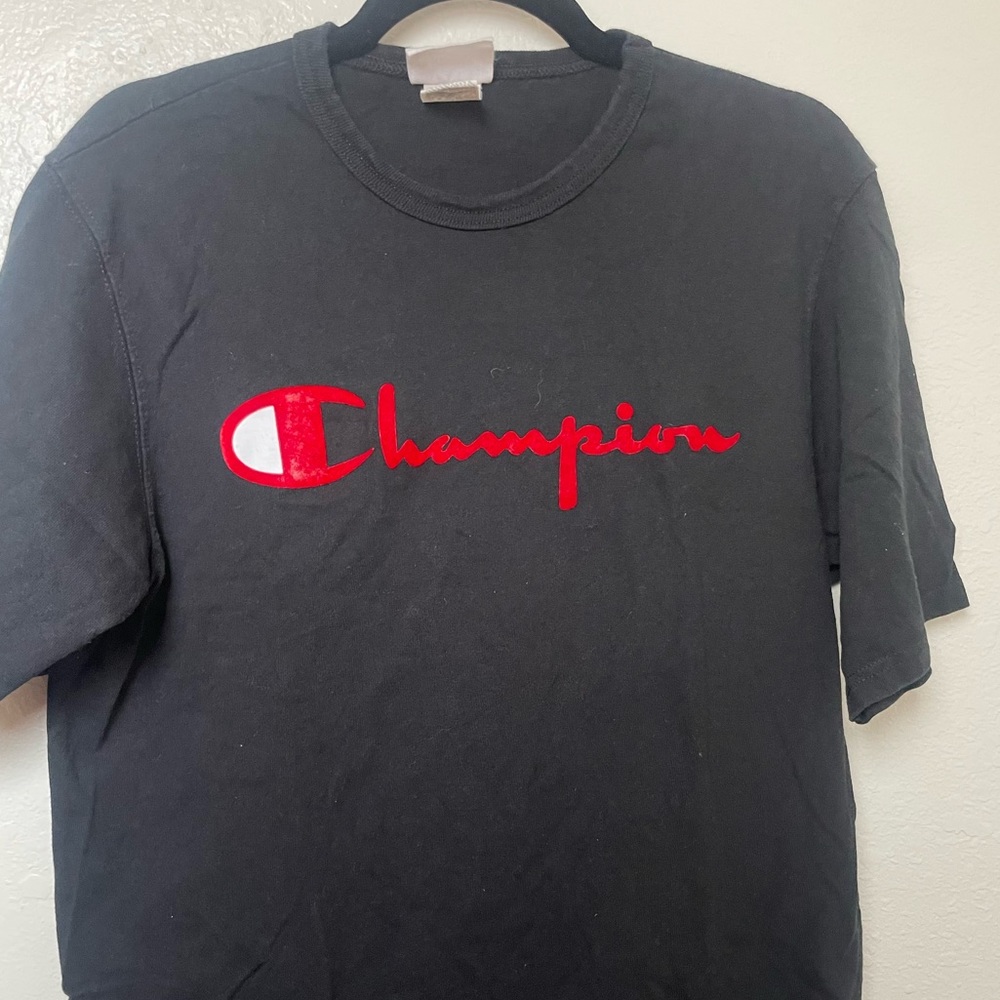Black Champion Logo T-shirt, shirt sleeve, size L